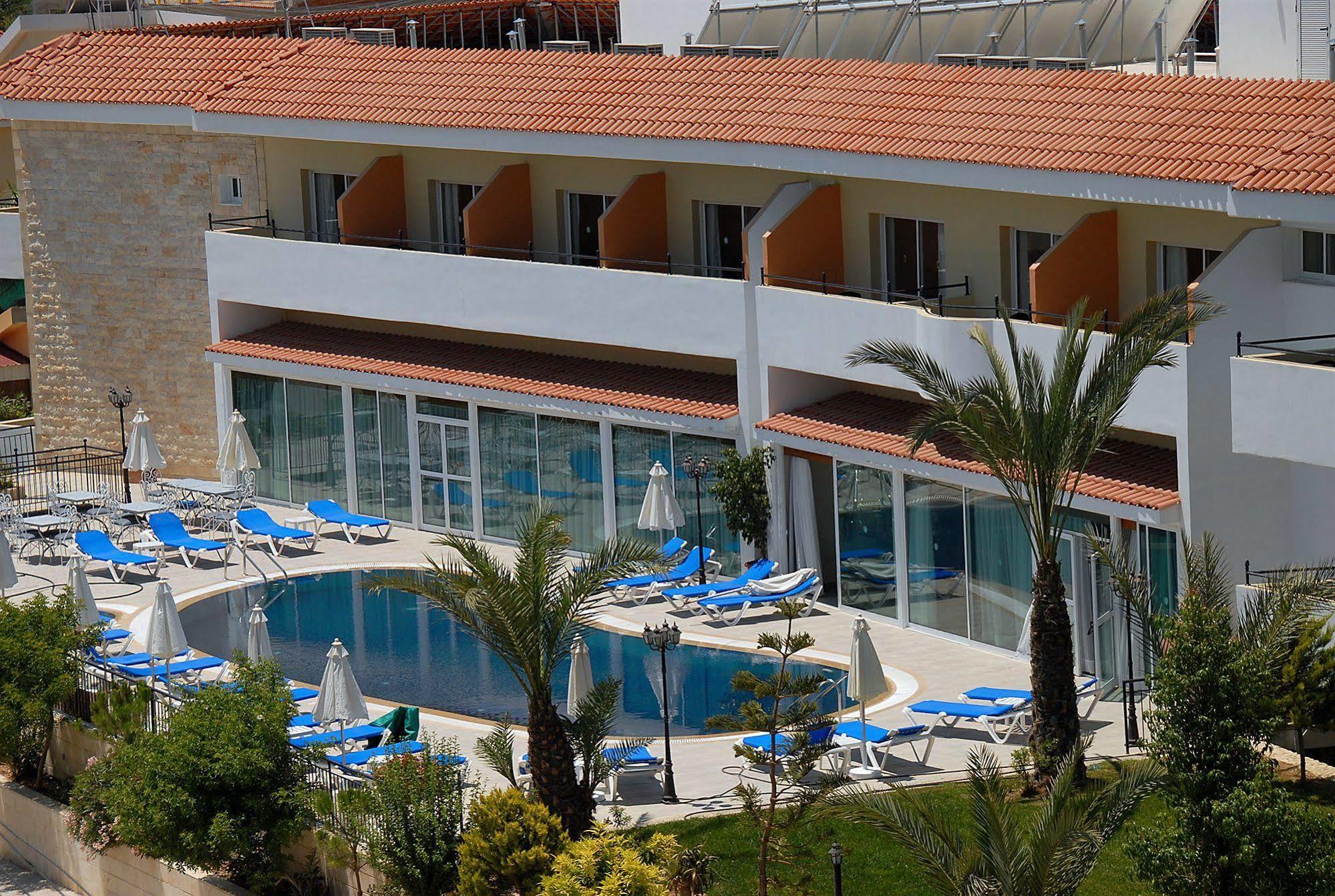 M. Moniatis Hotel Limasol Buitenkant foto
