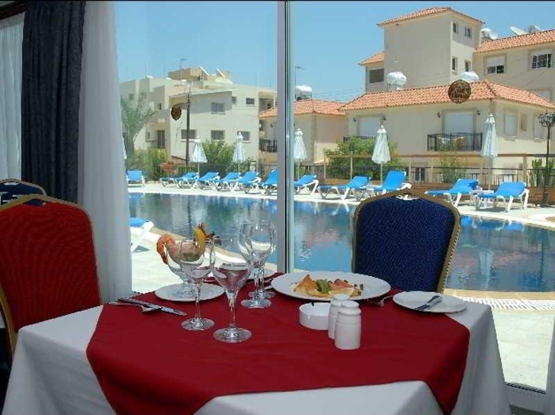 M. Moniatis Hotel Limasol Buitenkant foto