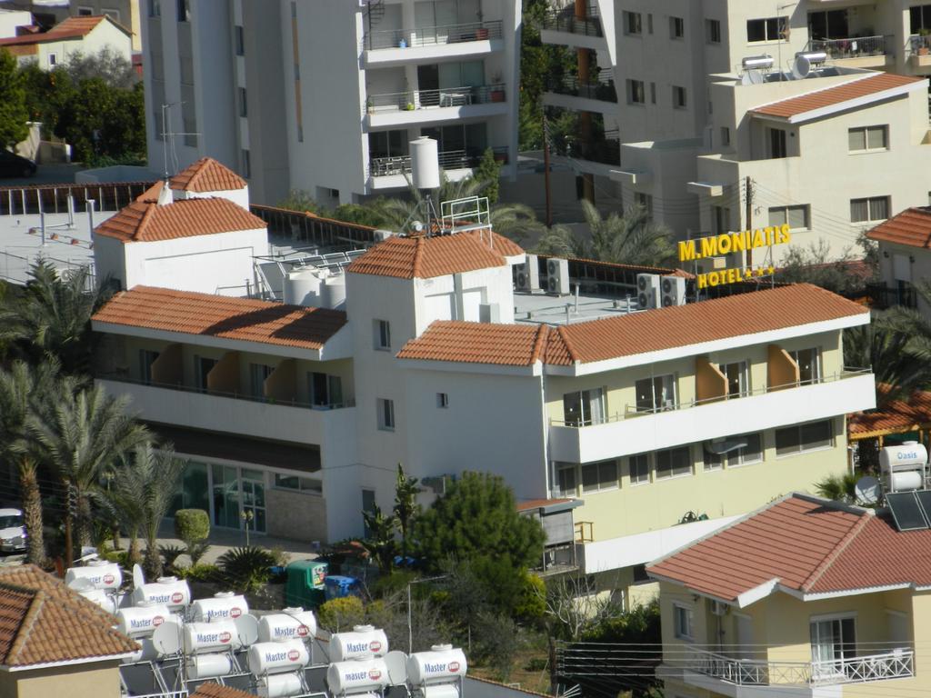 M. Moniatis Hotel Limasol Buitenkant foto