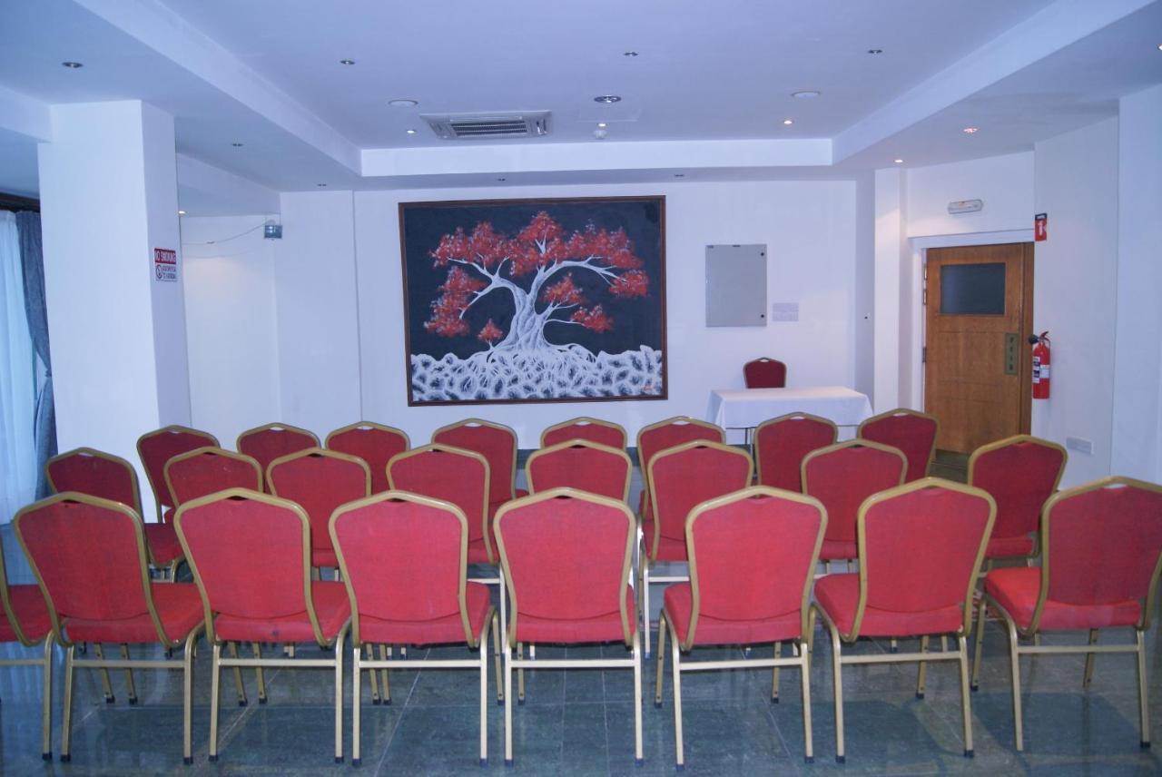 M. Moniatis Hotel Limasol Buitenkant foto